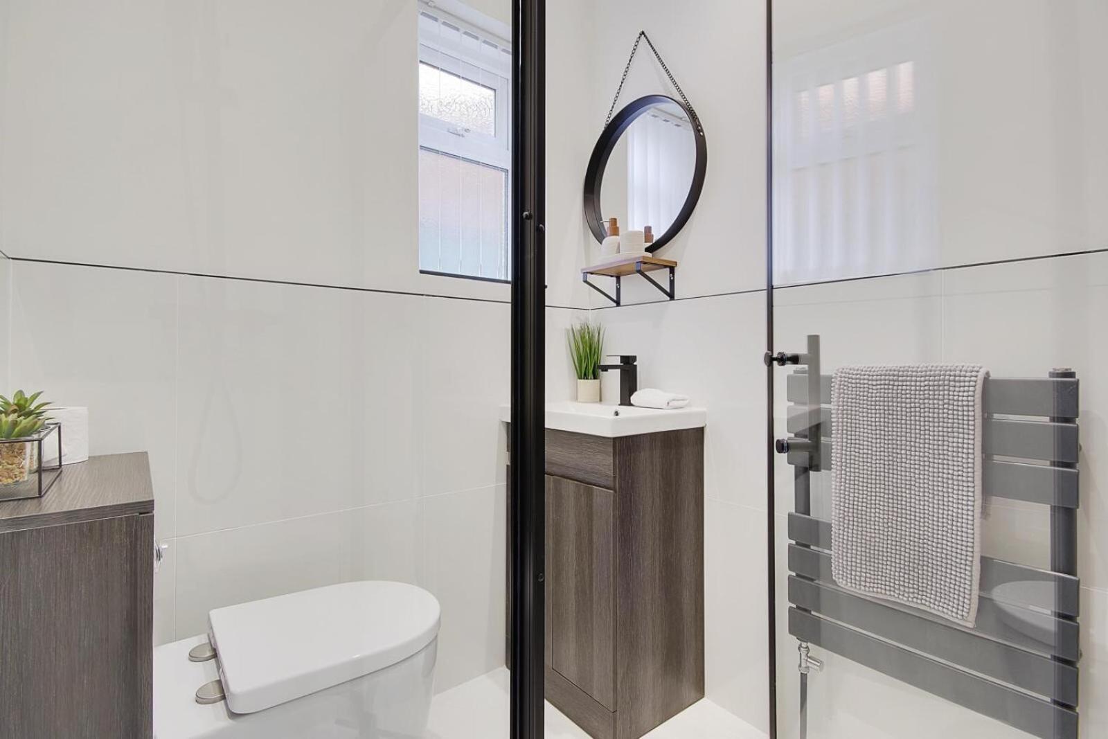 1 Castle Lane Apartment