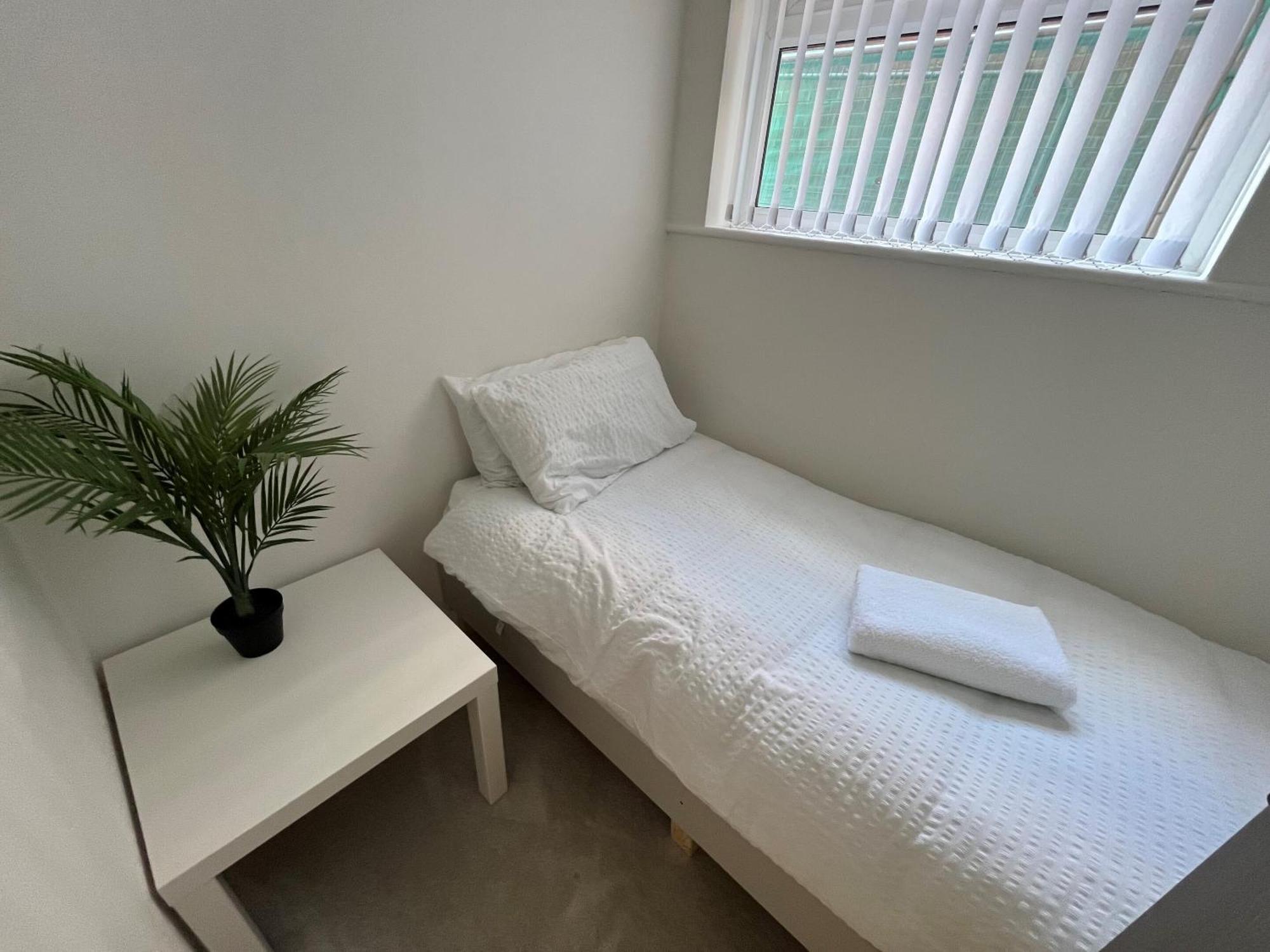 1 Castle Lane Apartment